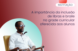 homem adulto com deficiência visual sentado e refletindo sobre o tema