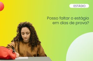 mulher jovem concentrada realizando a prova da faculdade